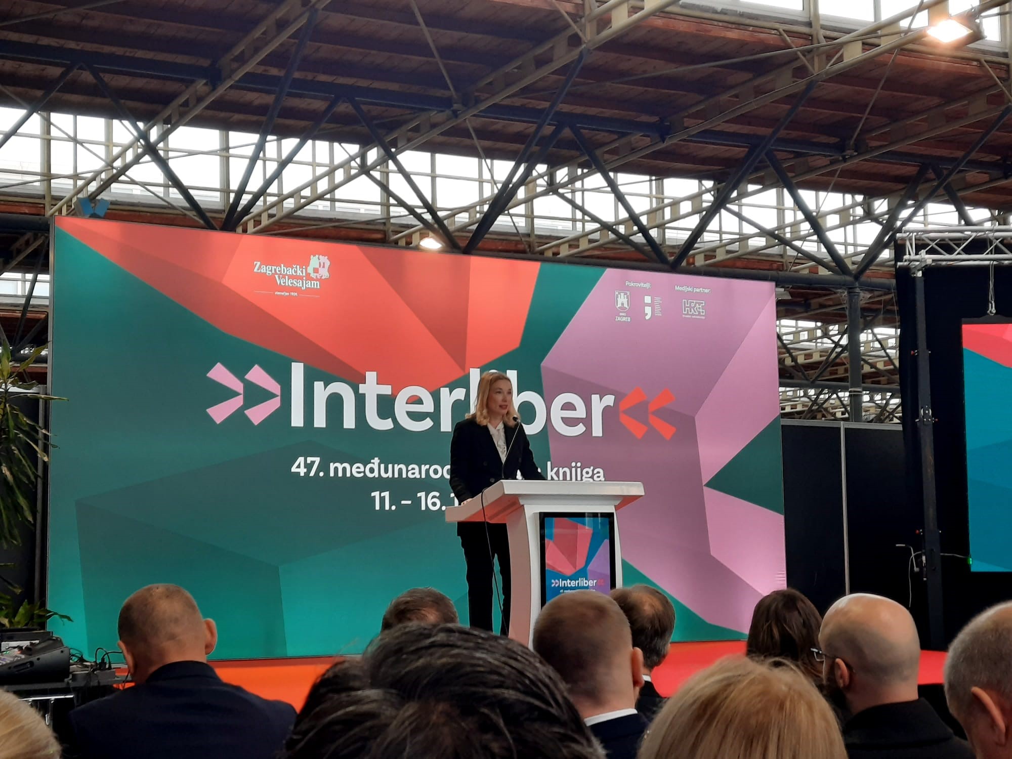 Hrvatski povijesni atlas   trece dopunjeno i prosireno izdanje naslovnica